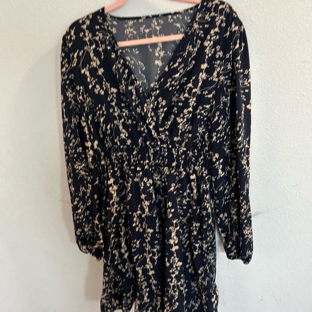 Women’s Blue & Cream Dress with Smocking Around the Middle

Size L